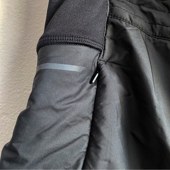 Athleta Sprinter Black Puffer Vest Zip Up Sport Running Hiker Outdoor Gorpcore - Picture 5 of 8